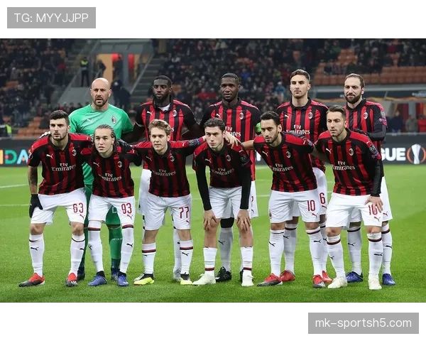 AC米兰关键战表现波动，竞争力与稳定性面临考验