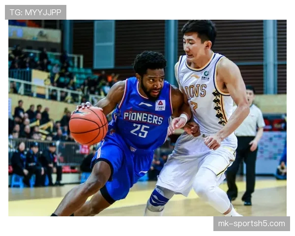 保罗·班切罗无球跑位提升团队三分效率明显推进球队攻防转换