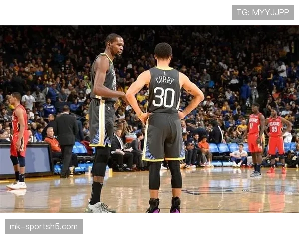 杜兰特三分命中率提升显著 拉开与哈登得分效率差距