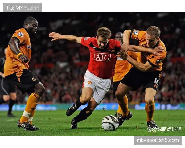 曼联胜势稳定性承压，当前阶段表现波动对赛季走势形成制约