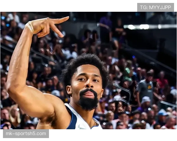 维金斯无球切入效率提升，拉开勇士侧翼进攻空间